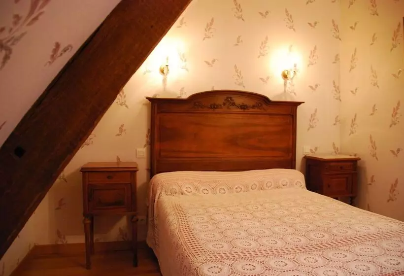 Majatalo Au Domaine De Rimou