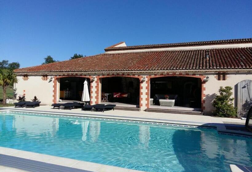 ペンション La Minaudière