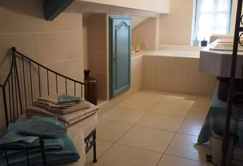 Majatalo Manoir Du Rouvre