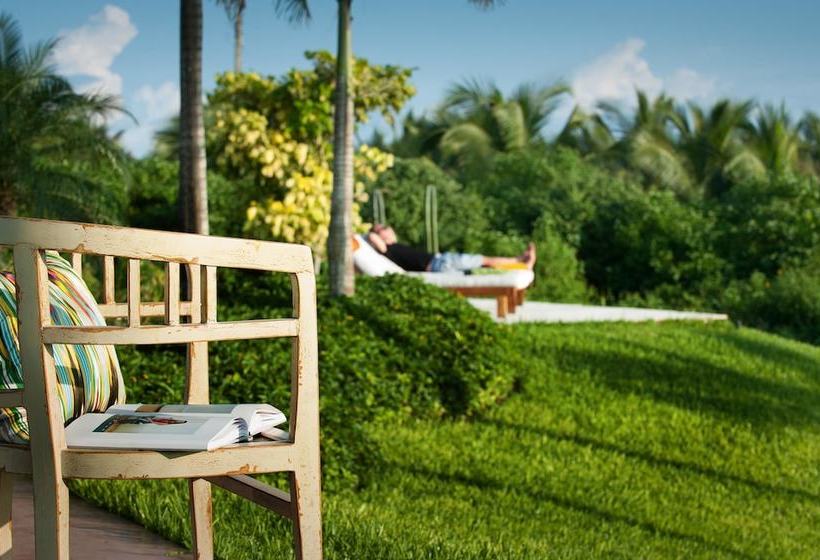 منتجع Las Tanusas Retreat & Spa