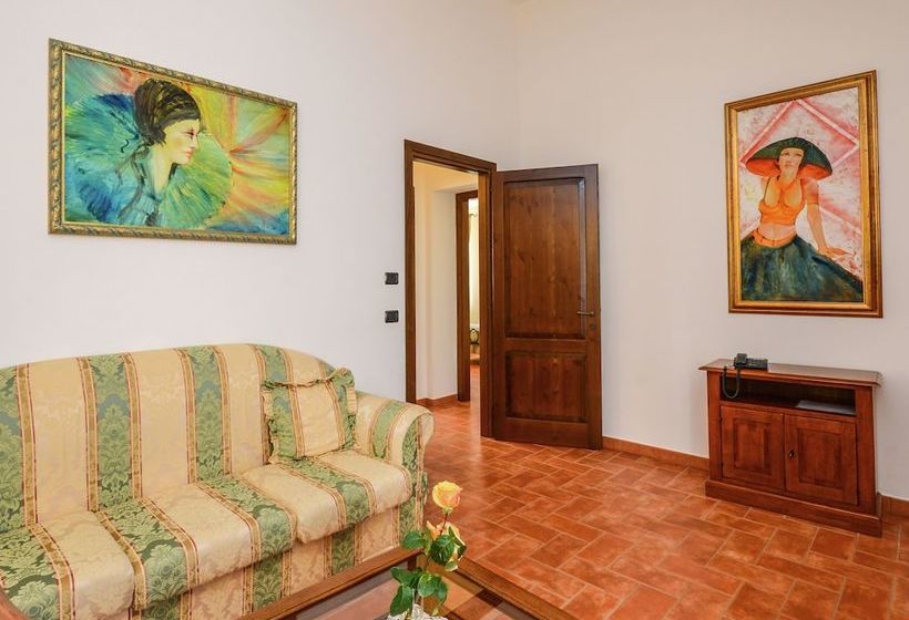 Cozy Cottage In Pupaggi With Swimming Pool