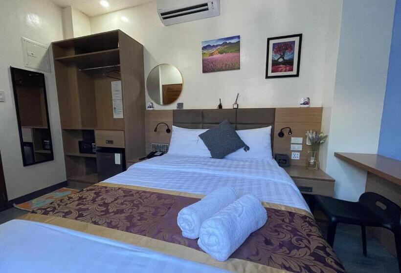 Casa Marco Suites Puerto Galera Powered By Cocotel