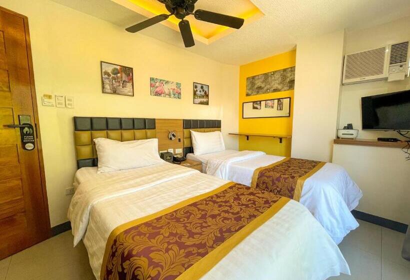 Casa Marco Suites Puerto Galera Powered By Cocotel