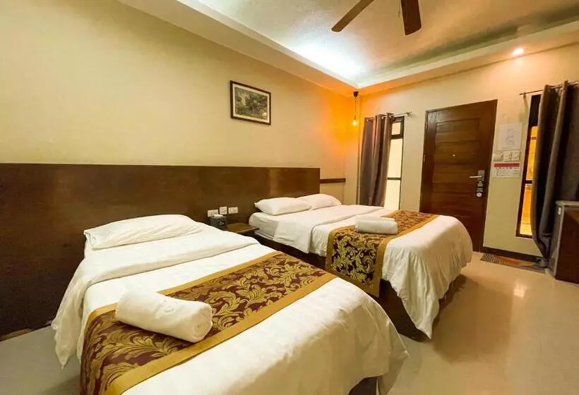 Casa Marco Suites Puerto Galera Powered By Cocotel