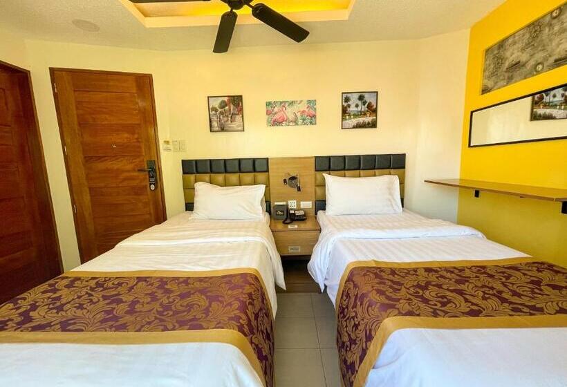 Casa Marco Suites Puerto Galera Powered By Cocotel