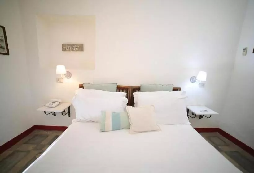 Castello Di Serragiumenta