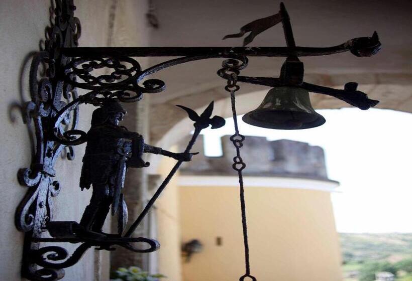 Castello Di Serragiumenta