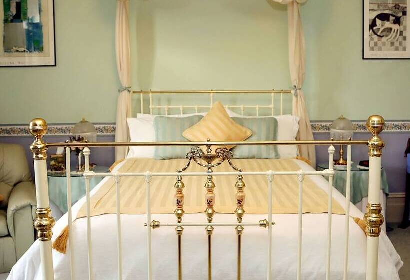 Forgandenny Bed & Breakfast