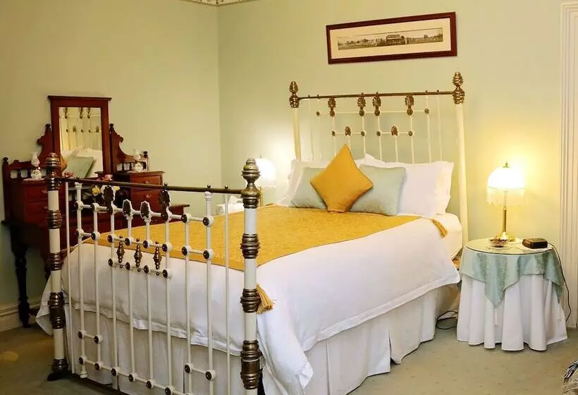 Forgandenny Bed & Breakfast