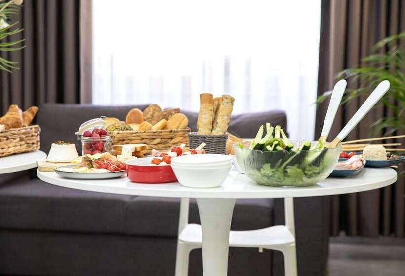 مسافرخانه Noah