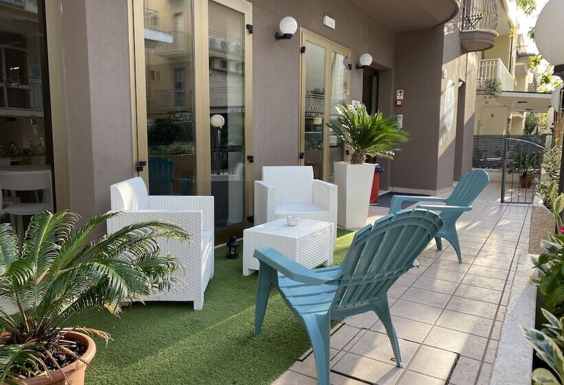 مسافرخانه Noah