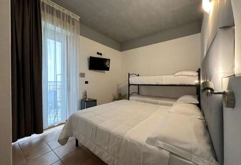 مسافرخانه Noah