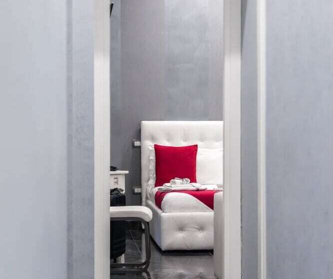 هتل Bella Napoli Suites