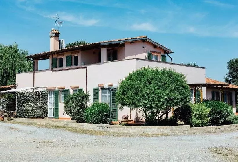 Maaseutuhotelli Agriturismo La Quercia
