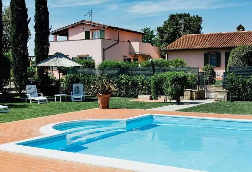 Maaseutuhotelli Agriturismo La Quercia
