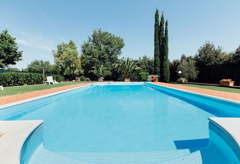 בית מלון כפרי Agriturismo La Quercia