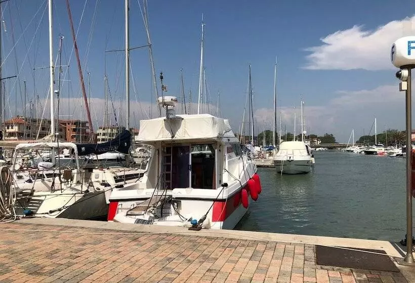 ホテル Yacht Suite Castiglione Della Pescaia