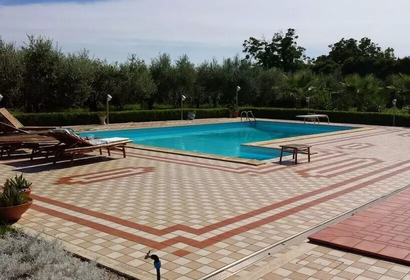 ペンション B&b Spineta Pool