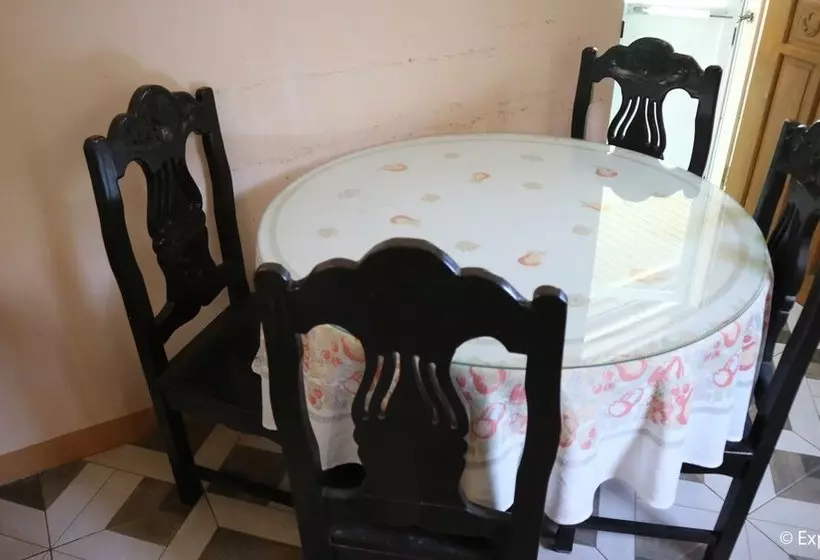 Majatalo Dela Cruz Humilde Transient House