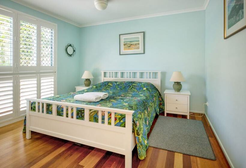 Allamanda Sands   23 Oriole Avenue