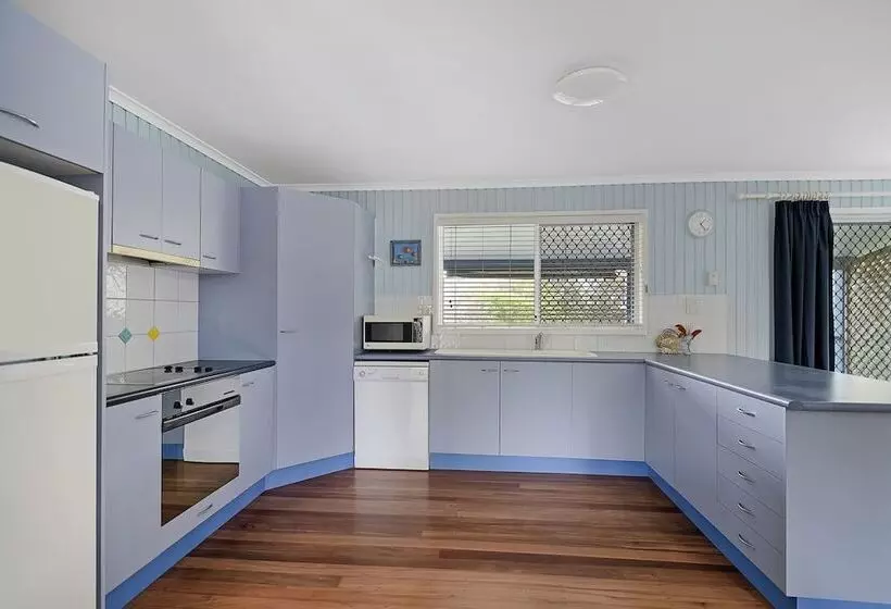 Allamanda Sands   23 Oriole Avenue