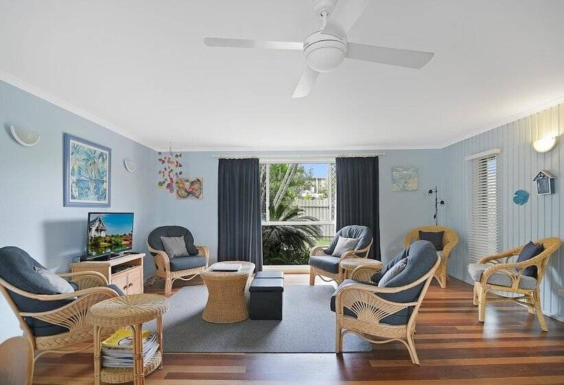 Allamanda Sands   23 Oriole Avenue