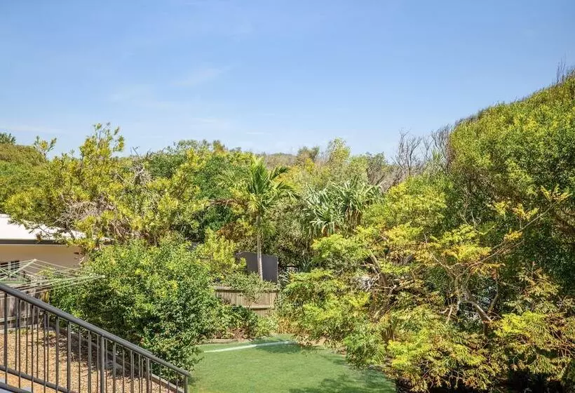 Allamanda Sands   23 Oriole Avenue