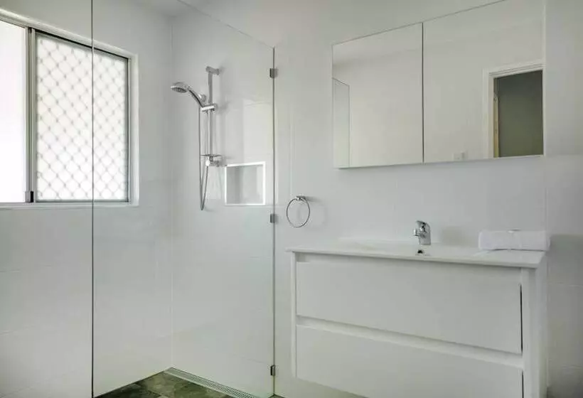 Allamanda Sands   23 Oriole Avenue