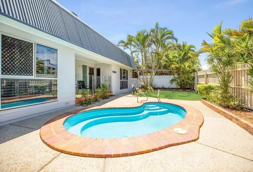 Allamanda Sands   23 Oriole Avenue