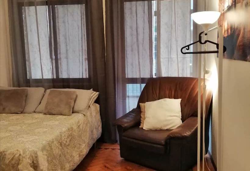 Charming 53 Rooms In Cacilhas  Hostel