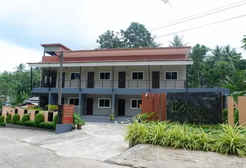 Hotelli Bussarin Mansion