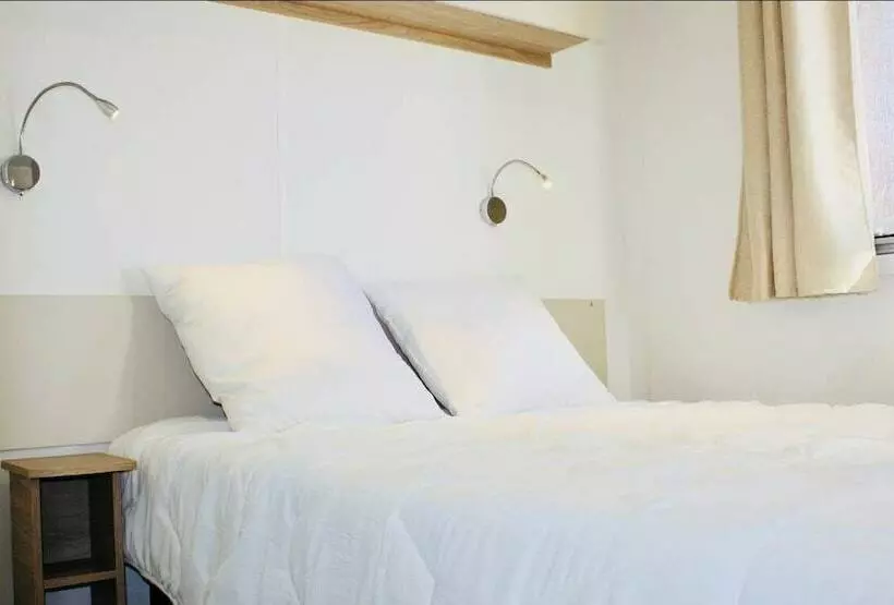 هتل Mouette Rieuse