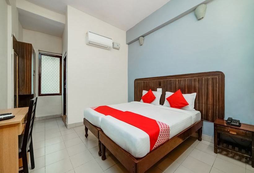 Отель Oyo Flagship 26760 Paradise Circle