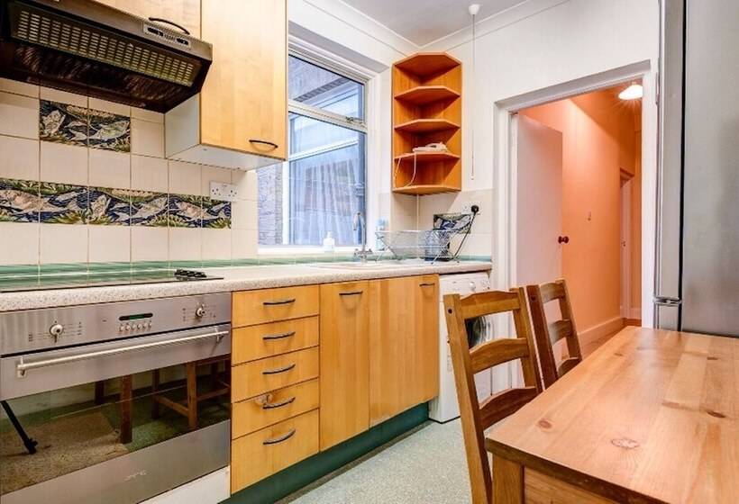 Pansiyon Bulwer House