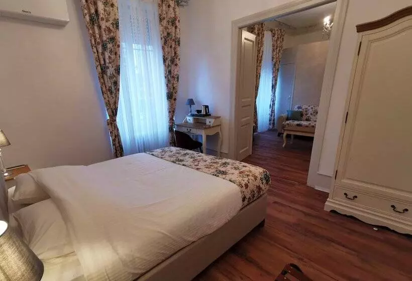 پانسیون Colmar Suites