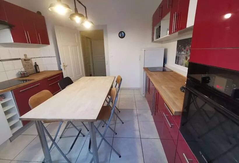 پانسیون Colmar Suites