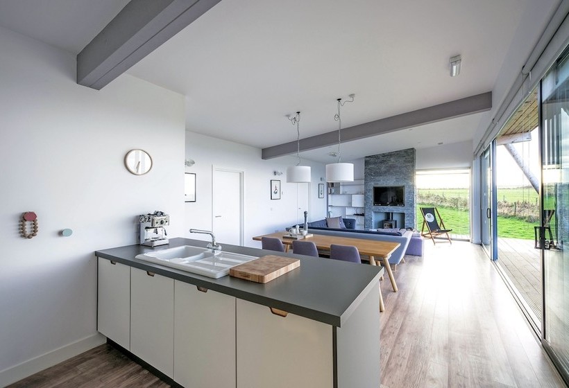 פנסיון Jog Lodge 12  3 Bed Seaview