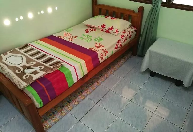 ペンション Khaimal Homestay Pulau Serai