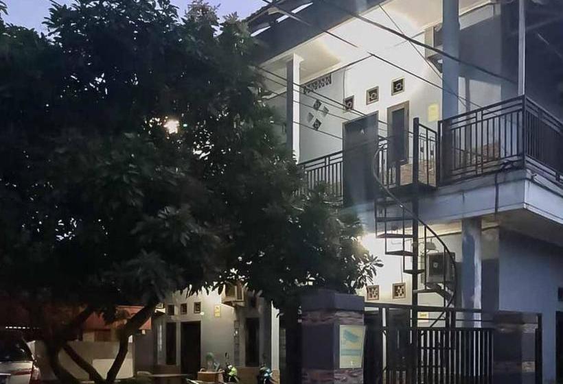 호텔 Ai Sah Homestay Syariah Redpartner