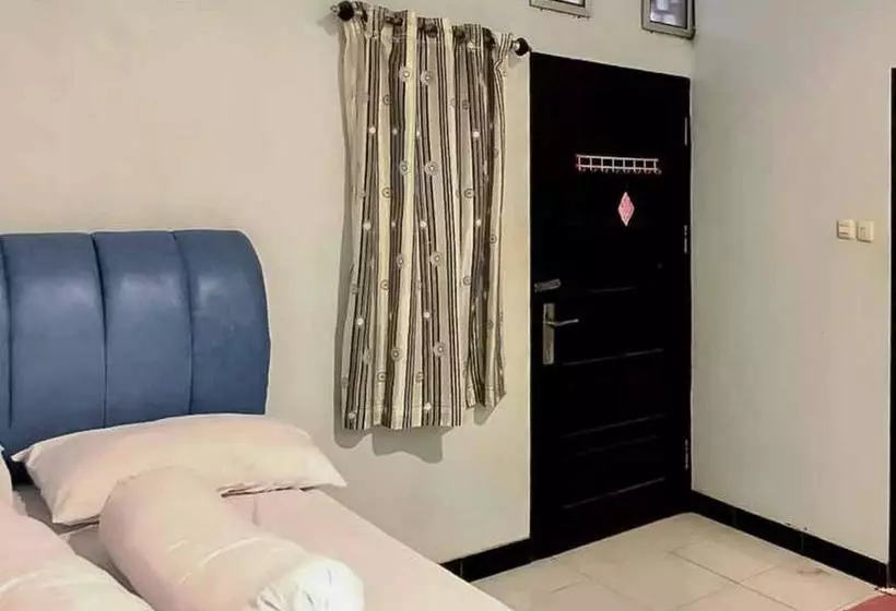 ホテル Ai Sah Homestay Syariah Redpartner