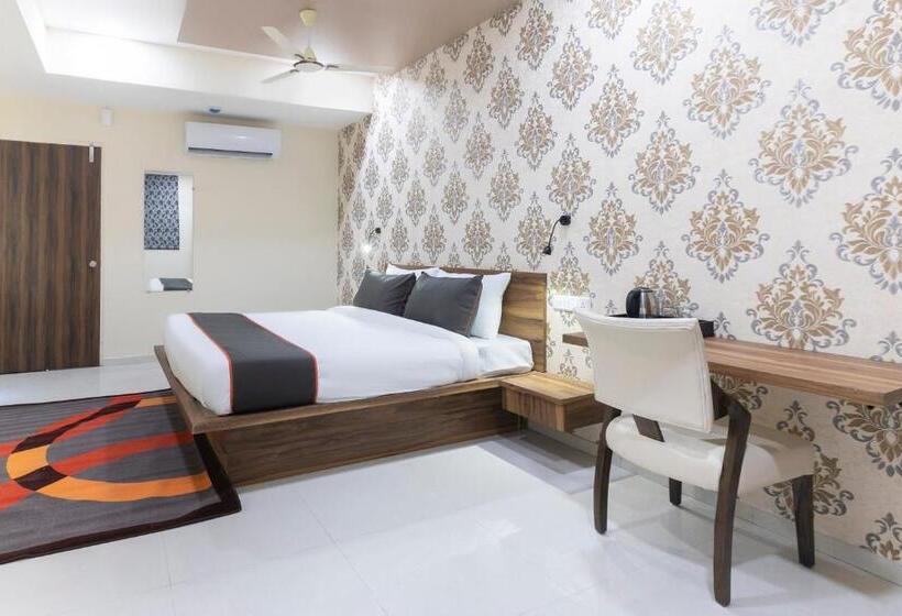 فندق Collection O 76586  Greenwood