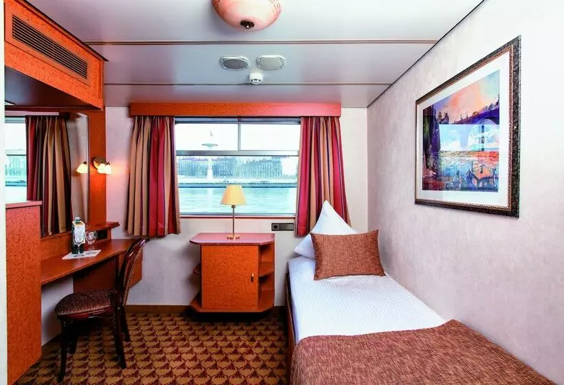 Crossgates Hotelship Altstadt   Köln