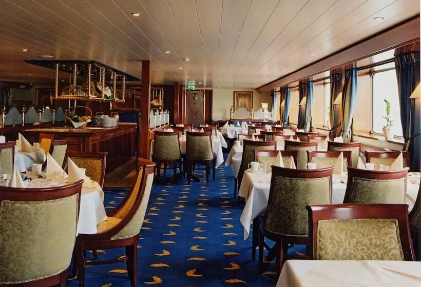 Crossgates Hotelship Altstadt   Köln