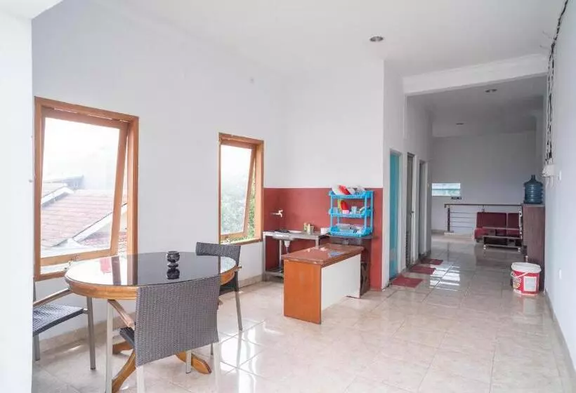 Hotelli Koolkost @ Harapan Jaya Bekasi