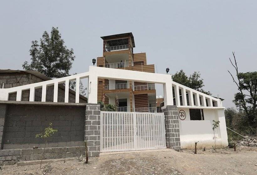 Hotell Oyo 14631 Madhuban Resort