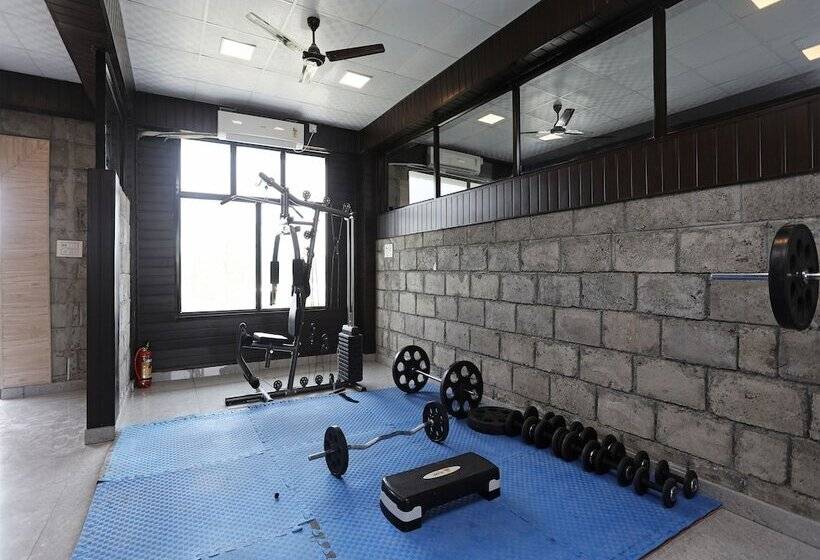 Hotell Oyo 14631 Madhuban Resort