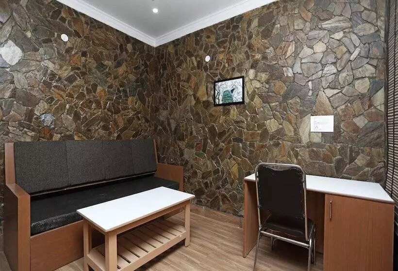 ホテル Oyo 14631 Madhuban Resort