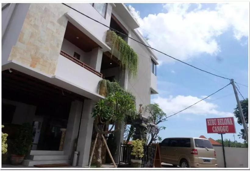 ホテル Reddoorz Plus Near Canggu Beach