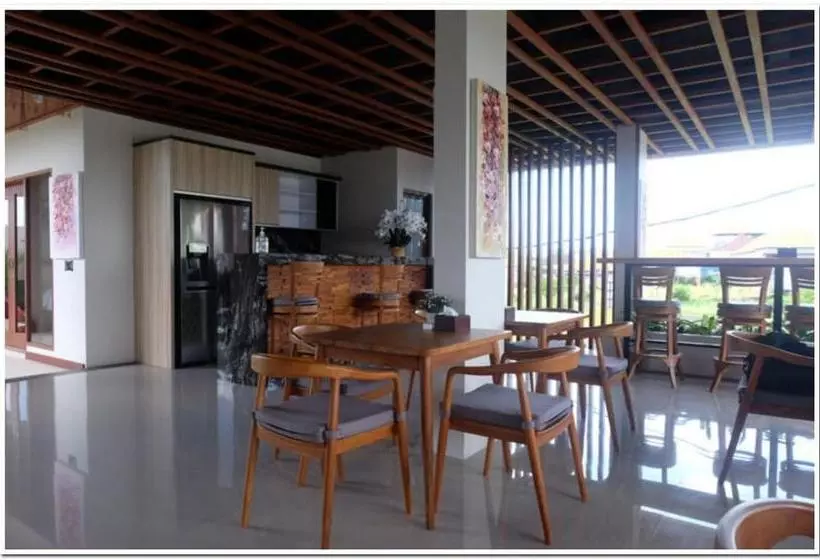 ホテル Reddoorz Plus Near Canggu Beach