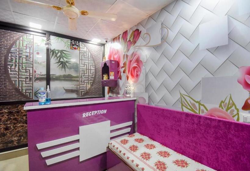 호텔 Spot On 75417  Adesh